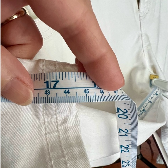 White Denim Capris (Sz 12) - Picture 8 of 8